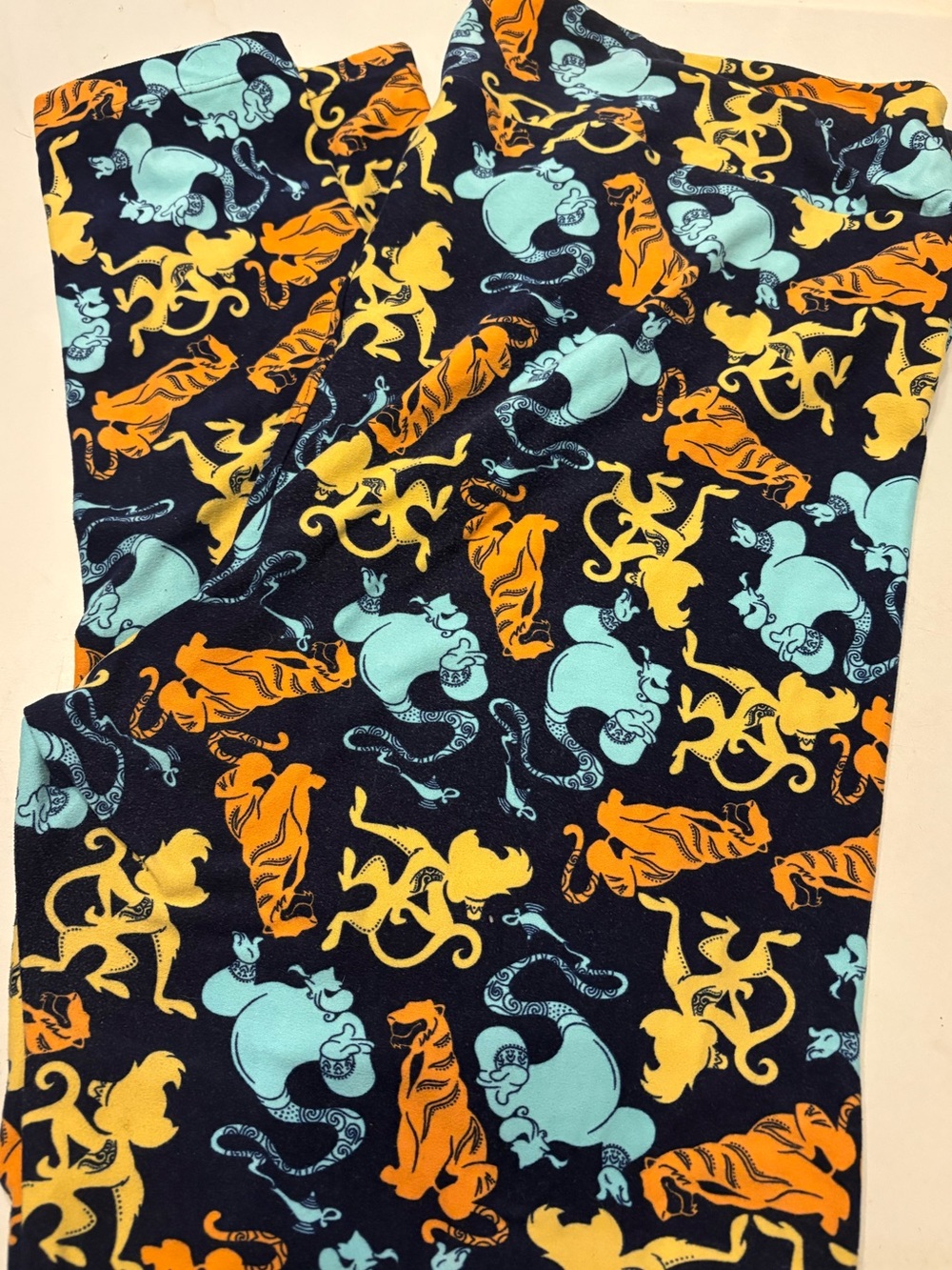TC LuLaRoe Disney Aladdin Leggings